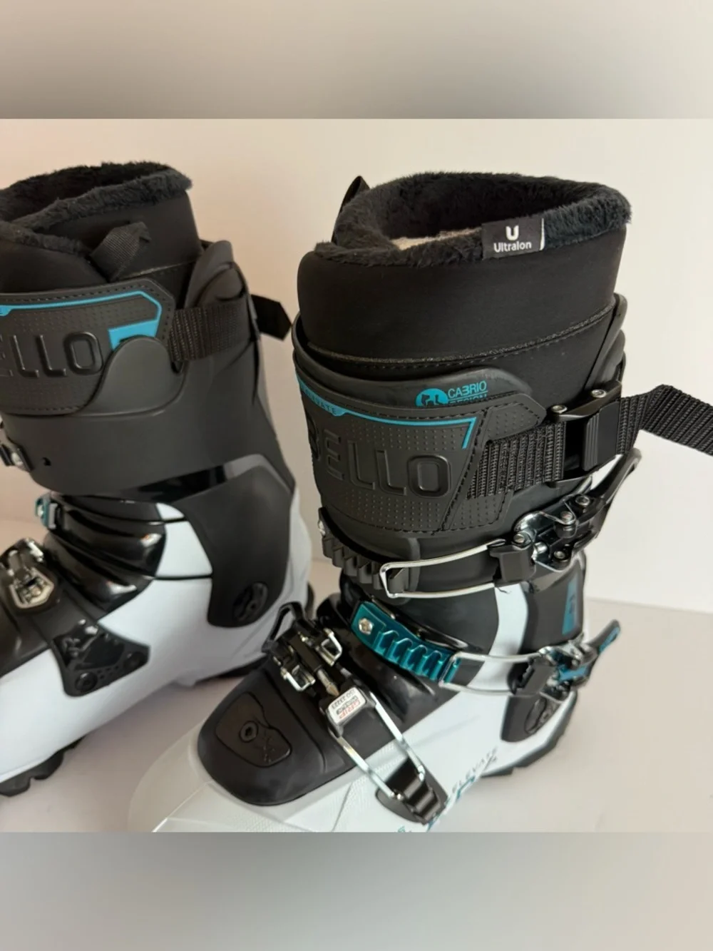 NWT DALBELLO Polar White & Black Chakra Elevate 115 T.I. ID Ski Boot